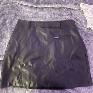 BLACK LEATHER SKIRT